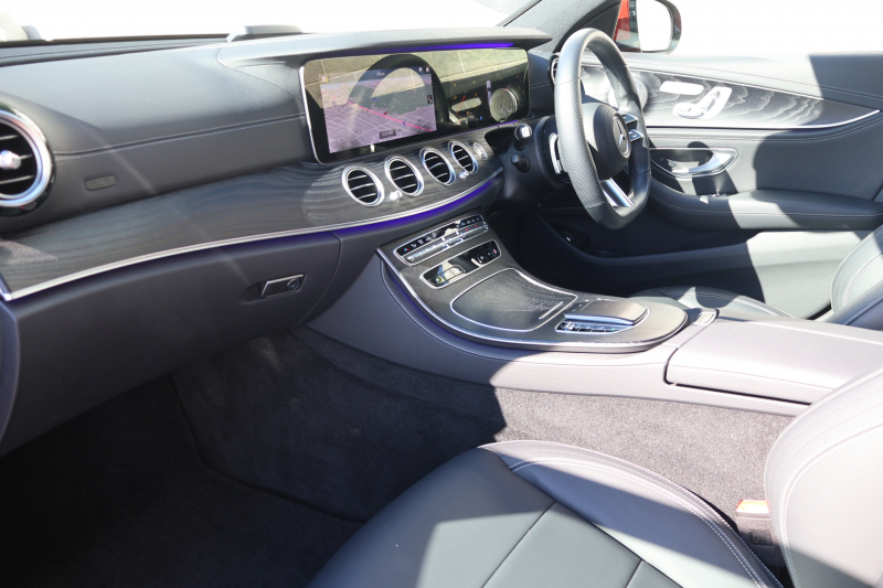 メルセデスベンツ Eクラス E300 ｽﾃｰｼｮﾝﾜｺﾞﾝ ｽﾎﾟｰﾂ　後期型 ｴｸｽｸﾙｰｼﾌﾞPKG ｴｱﾊﾞﾗﾝｽPKG ﾚｰﾀﾞｰｾｰﾌﾃｨPKG 1ｵｰﾅｰ ﾊﾟﾉﾗﾏSR 黒ﾅｯﾊﾟ革 ｼｰﾄﾋｰﾀ MBUX 純正ﾅﾋﾞ地ﾃﾞｼﾞ  AppleCarPlay 360°ｶﾒﾗ Burmester ﾜｲﾔﾚｽﾁｬｰｼﾞﾝｸﾞ HUD PTS ｴｱｻｽ AMG19ｲﾝﾁAW　2年保証