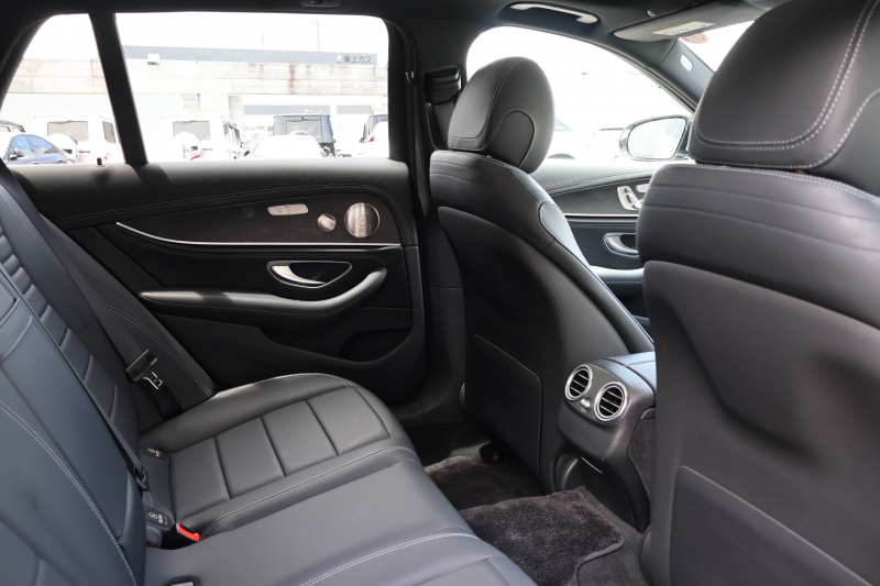メルセデスベンツ Eクラス E300 ｽﾃｰｼｮﾝﾜｺﾞﾝ ｽﾎﾟｰﾂ　後期型 ｴｸｽｸﾙｰｼﾌﾞPKG ｴｱﾊﾞﾗﾝｽPKG ﾚｰﾀﾞｰｾｰﾌﾃｨPKG 1ｵｰﾅｰ ﾊﾟﾉﾗﾏSR 黒ﾅｯﾊﾟ革 ｼｰﾄﾋｰﾀ MBUX 純正ﾅﾋﾞ地ﾃﾞｼﾞ  AppleCarPlay 360°ｶﾒﾗ Burmester ﾜｲﾔﾚｽﾁｬｰｼﾞﾝｸﾞ HUD PTS ｴｱｻｽ AMG19ｲﾝﾁAW　2年保証