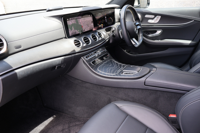 メルセデスベンツ Eクラス E300 ｽﾃｰｼｮﾝﾜｺﾞﾝ ｽﾎﾟｰﾂ　後期型 ｴｸｽｸﾙｰｼﾌﾞPKG ｴｱﾊﾞﾗﾝｽPKG ﾚｰﾀﾞｰｾｰﾌﾃｨPKG 1ｵｰﾅｰ ﾊﾟﾉﾗﾏSR 黒ﾅｯﾊﾟ革 ｼｰﾄﾋｰﾀ MBUX 純正ﾅﾋﾞ地ﾃﾞｼﾞ  AppleCarPlay 360°ｶﾒﾗ Burmester ﾜｲﾔﾚｽﾁｬｰｼﾞﾝｸﾞ HUD PTS ｴｱｻｽ AMG19ｲﾝﾁAW　2年保証