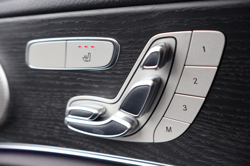 メルセデスベンツ Eクラス E300 ｽﾃｰｼｮﾝﾜｺﾞﾝ ｽﾎﾟｰﾂ　後期型 ｴｸｽｸﾙｰｼﾌﾞPKG ｴｱﾊﾞﾗﾝｽPKG ﾚｰﾀﾞｰｾｰﾌﾃｨPKG 1ｵｰﾅｰ ﾊﾟﾉﾗﾏSR 黒ﾅｯﾊﾟ革 ｼｰﾄﾋｰﾀ MBUX 純正ﾅﾋﾞ地ﾃﾞｼﾞ  AppleCarPlay 360°ｶﾒﾗ Burmester ﾜｲﾔﾚｽﾁｬｰｼﾞﾝｸﾞ HUD PTS ｴｱｻｽ AMG19ｲﾝﾁAW　2年保証