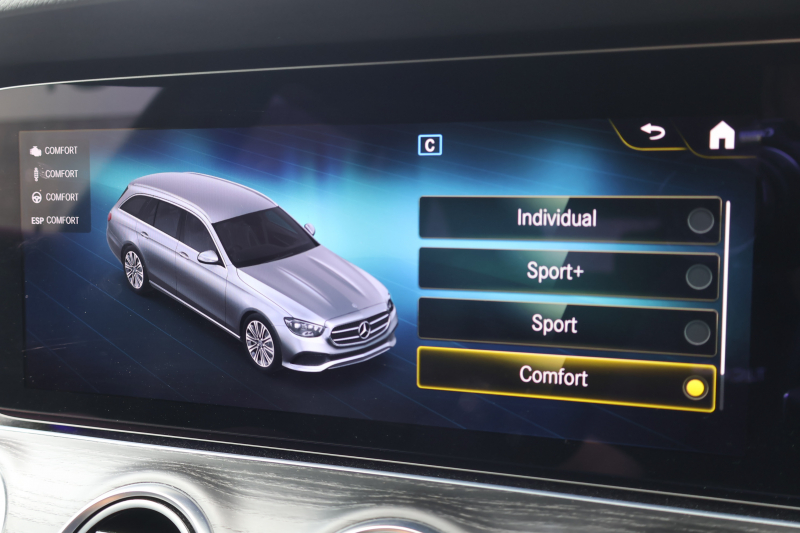 メルセデスベンツ Eクラス E300 ｽﾃｰｼｮﾝﾜｺﾞﾝ ｽﾎﾟｰﾂ　後期型 ｴｸｽｸﾙｰｼﾌﾞPKG ｴｱﾊﾞﾗﾝｽPKG ﾚｰﾀﾞｰｾｰﾌﾃｨPKG 1ｵｰﾅｰ ﾊﾟﾉﾗﾏSR 黒ﾅｯﾊﾟ革 ｼｰﾄﾋｰﾀ MBUX 純正ﾅﾋﾞ地ﾃﾞｼﾞ  AppleCarPlay 360°ｶﾒﾗ Burmester ﾜｲﾔﾚｽﾁｬｰｼﾞﾝｸﾞ HUD PTS ｴｱｻｽ AMG19ｲﾝﾁAW　2年保証