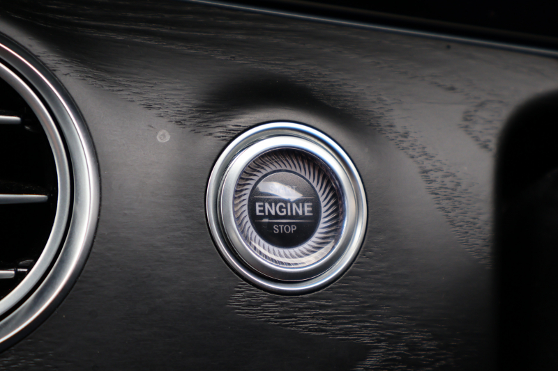 メルセデスベンツ Eクラス E300 ｽﾃｰｼｮﾝﾜｺﾞﾝ ｽﾎﾟｰﾂ　後期型 ｴｸｽｸﾙｰｼﾌﾞPKG ｴｱﾊﾞﾗﾝｽPKG ﾚｰﾀﾞｰｾｰﾌﾃｨPKG 1ｵｰﾅｰ ﾊﾟﾉﾗﾏSR 黒ﾅｯﾊﾟ革 ｼｰﾄﾋｰﾀ MBUX 純正ﾅﾋﾞ地ﾃﾞｼﾞ  AppleCarPlay 360°ｶﾒﾗ Burmester ﾜｲﾔﾚｽﾁｬｰｼﾞﾝｸﾞ HUD PTS ｴｱｻｽ AMG19ｲﾝﾁAW　2年保証