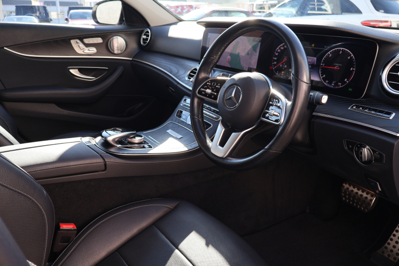 メルセデスベンツ Eクラス E220d 4MATIC ｵｰﾙﾃﾚｲﾝ ﾛｰﾚｳｽｴﾃﾞｨｼｮﾝ　特別仕様車  ﾚｰﾀﾞｰｾｰﾌﾃｨPKG ｴｱﾊﾞﾗﾝｽPKG ﾊﾟﾉﾗﾏSR ｷｰﾚｽGO 黒ﾅｯﾊﾟ革 ｼｰﾄﾋｰﾀｰ ﾍﾞﾝﾁﾚｰﾀｰ ｽﾃｱﾘﾝｸﾞﾋｰﾀｰ 純正ﾅﾋﾞ地ﾃﾞｼﾞ 360°ｶﾒﾗ Burmester Applecarplay 電動Rｹﾞｰﾄ HUD 専用19ｲﾝﾁAW　2年保証