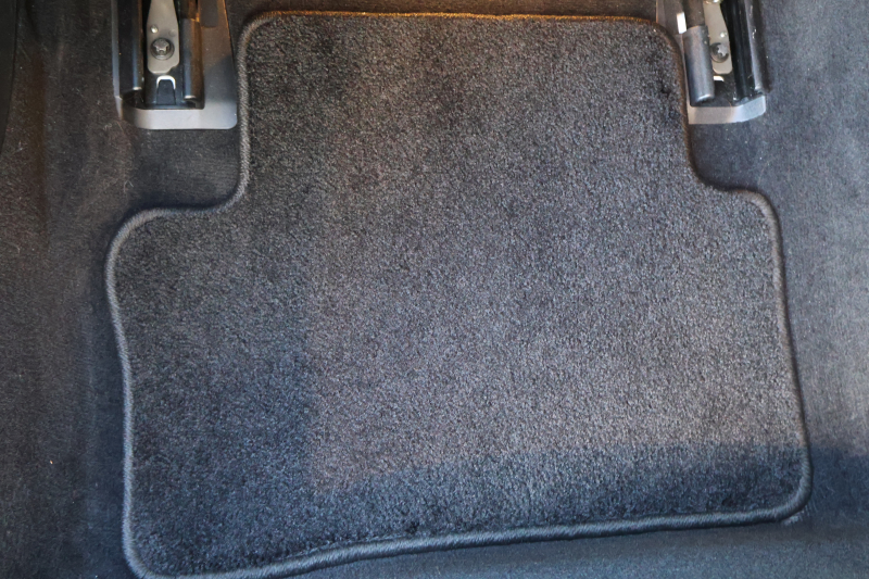 メルセデスベンツ Eクラス E220d 4MATIC ｵｰﾙﾃﾚｲﾝ ﾛｰﾚｳｽｴﾃﾞｨｼｮﾝ　特別仕様車  ﾚｰﾀﾞｰｾｰﾌﾃｨPKG ｴｱﾊﾞﾗﾝｽPKG ﾊﾟﾉﾗﾏSR ｷｰﾚｽGO 黒ﾅｯﾊﾟ革 ｼｰﾄﾋｰﾀｰ ﾍﾞﾝﾁﾚｰﾀｰ ｽﾃｱﾘﾝｸﾞﾋｰﾀｰ 純正ﾅﾋﾞ地ﾃﾞｼﾞ 360°ｶﾒﾗ Burmester Applecarplay 電動Rｹﾞｰﾄ HUD 専用19ｲﾝﾁAW　2年保証