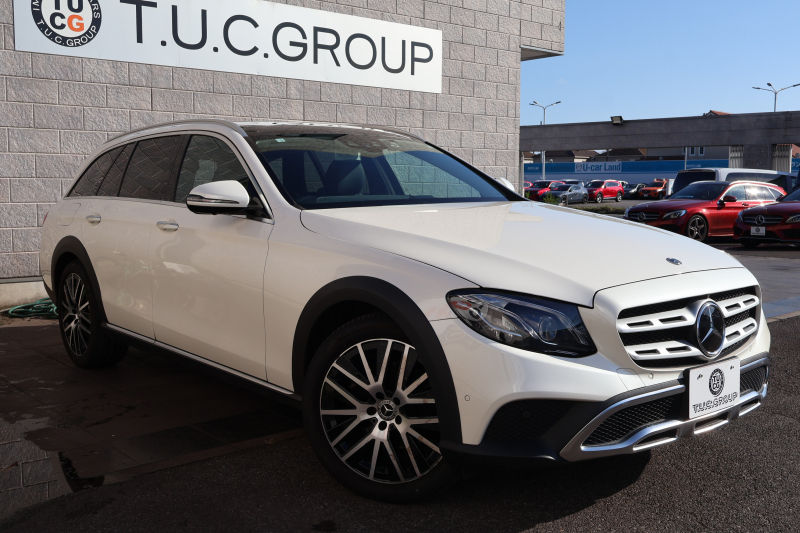 メルセデスベンツ Eクラス E220d 4MATIC ｵｰﾙﾃﾚｲﾝ ﾛｰﾚｳｽｴﾃﾞｨｼｮﾝ　特別仕様車  ﾚｰﾀﾞｰｾｰﾌﾃｨPKG ｴｱﾊﾞﾗﾝｽPKG ﾊﾟﾉﾗﾏSR ｷｰﾚｽGO 黒ﾅｯﾊﾟ革 ｼｰﾄﾋｰﾀｰ ﾍﾞﾝﾁﾚｰﾀｰ ｽﾃｱﾘﾝｸﾞﾋｰﾀｰ 純正ﾅﾋﾞ地ﾃﾞｼﾞ 360°ｶﾒﾗ Burmester Applecarplay 電動Rｹﾞｰﾄ HUD 専用19ｲﾝﾁAW　2年保証