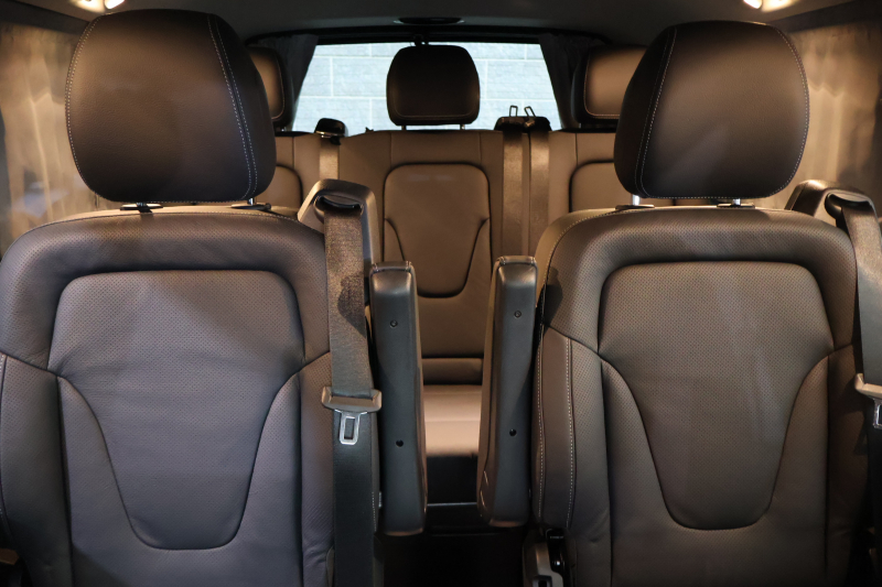 メルセデスベンツ Vクラス V220d ﾏﾙｺﾎﾟｰﾛﾎﾗｲｿﾞﾝ 　ﾚｰﾀﾞｰｾｰﾌﾃｨPKG 1ｵｰﾅｰ ﾎﾟｯﾌﾟｱｯﾌﾟﾙｰﾌ 最大5名就寝可能 回転式ｼｰﾄ 黒革 ｼｰﾄﾋｰﾀｰ ﾍﾞﾝﾁﾚｰﾀｰ MBUX 純正10.25ｲﾝﾁﾅﾋﾞ地ﾃﾞｼﾞ 360°ｶﾒﾗ 電動ﾃﾞｭｱﾙｽﾗｲﾄﾞﾄﾞｱ 電動Rｹﾞｰﾄ LEDﾍｯﾄﾞﾗｲﾄ 純正18ｲﾝﾁAW　2年保証