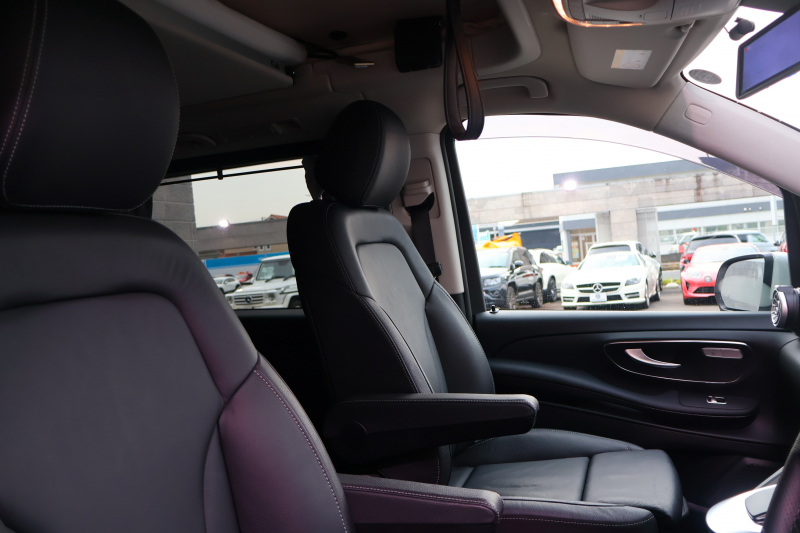 メルセデスベンツ Vクラス V220d ﾏﾙｺﾎﾟｰﾛﾎﾗｲｿﾞﾝ 　ﾚｰﾀﾞｰｾｰﾌﾃｨPKG 1ｵｰﾅｰ ﾎﾟｯﾌﾟｱｯﾌﾟﾙｰﾌ 最大5名就寝可能 回転式ｼｰﾄ 黒革 ｼｰﾄﾋｰﾀｰ ﾍﾞﾝﾁﾚｰﾀｰ MBUX 純正10.25ｲﾝﾁﾅﾋﾞ地ﾃﾞｼﾞ 360°ｶﾒﾗ 電動ﾃﾞｭｱﾙｽﾗｲﾄﾞﾄﾞｱ 電動Rｹﾞｰﾄ LEDﾍｯﾄﾞﾗｲﾄ 純正18ｲﾝﾁAW　2年保証