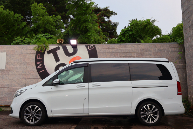 メルセデスベンツ Vクラス V220d ﾏﾙｺﾎﾟｰﾛﾎﾗｲｿﾞﾝ 　ﾚｰﾀﾞｰｾｰﾌﾃｨPKG 1ｵｰﾅｰ ﾎﾟｯﾌﾟｱｯﾌﾟﾙｰﾌ 最大5名就寝可能 回転式ｼｰﾄ 黒革 ｼｰﾄﾋｰﾀｰ ﾍﾞﾝﾁﾚｰﾀｰ MBUX 純正10.25ｲﾝﾁﾅﾋﾞ地ﾃﾞｼﾞ 360°ｶﾒﾗ 電動ﾃﾞｭｱﾙｽﾗｲﾄﾞﾄﾞｱ 電動Rｹﾞｰﾄ LEDﾍｯﾄﾞﾗｲﾄ 純正18ｲﾝﾁAW　2年保証