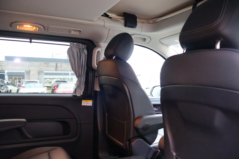 メルセデスベンツ Vクラス V220d ﾏﾙｺﾎﾟｰﾛﾎﾗｲｿﾞﾝ 　ﾚｰﾀﾞｰｾｰﾌﾃｨPKG 1ｵｰﾅｰ ﾎﾟｯﾌﾟｱｯﾌﾟﾙｰﾌ 最大5名就寝可能 回転式ｼｰﾄ 黒革 ｼｰﾄﾋｰﾀｰ ﾍﾞﾝﾁﾚｰﾀｰ MBUX 純正10.25ｲﾝﾁﾅﾋﾞ地ﾃﾞｼﾞ 360°ｶﾒﾗ 電動ﾃﾞｭｱﾙｽﾗｲﾄﾞﾄﾞｱ 電動Rｹﾞｰﾄ LEDﾍｯﾄﾞﾗｲﾄ 純正18ｲﾝﾁAW　2年保証