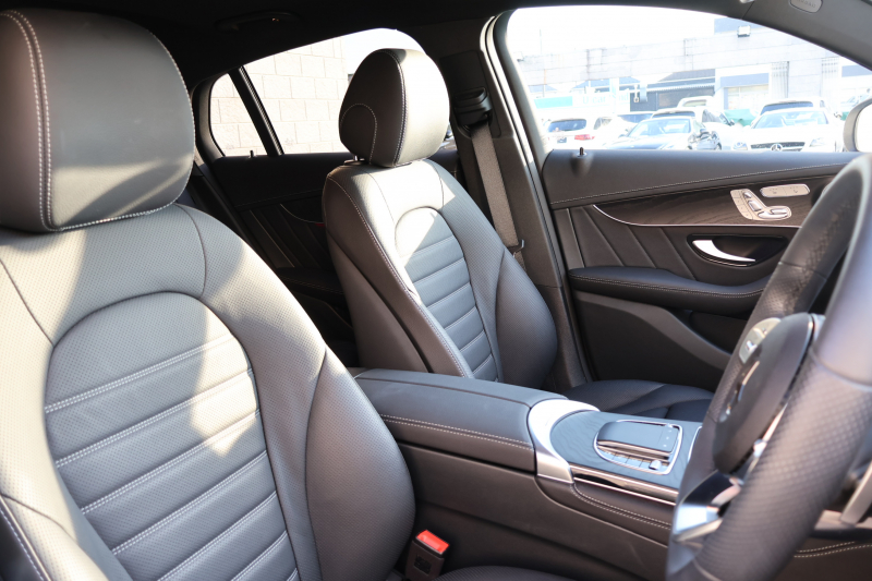 メルセデスベンツ GLCクーペ GLC220d 4MATIC ｸｰﾍﾟ AMGﾗｲﾝ　後期型 ﾚｻﾞｰｴｸｽｸﾙｰｼﾌﾞPKG ﾚｰﾀﾞｰｾｰﾌﾃｨPKG ｴｱﾊﾞﾗﾝｽPKG 1ｵｰﾅｰ ｶﾞﾗｽSR 黒革 ｼｰﾄﾋｰﾀ ﾍﾞﾝﾁﾚｰﾀ 純正10.25ｲﾝﾁﾅﾋﾞ地ﾃﾞｼﾞ ｺｯｸﾋﾟｯﾄDisp 360°ｶﾒﾗ Burmester 電動Rｹﾞｰﾄ HUD ﾘｱAAC AMG19ｲﾝﾁAW　2年保証