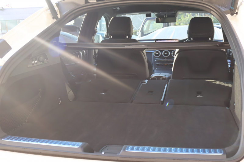 メルセデスベンツ GLCクーペ GLC220d 4MATIC ｸｰﾍﾟ AMGﾗｲﾝ　後期型 ﾚｻﾞｰｴｸｽｸﾙｰｼﾌﾞPKG ﾚｰﾀﾞｰｾｰﾌﾃｨPKG ｴｱﾊﾞﾗﾝｽPKG 1ｵｰﾅｰ ｶﾞﾗｽSR 黒革 ｼｰﾄﾋｰﾀ ﾍﾞﾝﾁﾚｰﾀ 純正10.25ｲﾝﾁﾅﾋﾞ地ﾃﾞｼﾞ ｺｯｸﾋﾟｯﾄDisp 360°ｶﾒﾗ Burmester 電動Rｹﾞｰﾄ HUD ﾘｱAAC AMG19ｲﾝﾁAW　2年保証