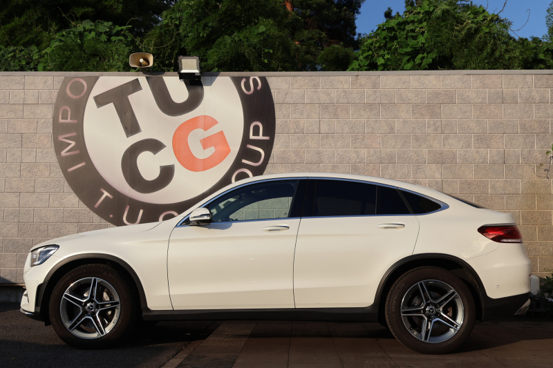 メルセデスベンツ GLCクーペ GLC220d 4MATIC ｸｰﾍﾟ AMGﾗｲﾝ　後期型 ﾚｻﾞｰｴｸｽｸﾙｰｼﾌﾞPKG ﾚｰﾀﾞｰｾｰﾌﾃｨPKG ｴｱﾊﾞﾗﾝｽPKG 1ｵｰﾅｰ ｶﾞﾗｽSR 黒革 ｼｰﾄﾋｰﾀ ﾍﾞﾝﾁﾚｰﾀ 純正10.25ｲﾝﾁﾅﾋﾞ地ﾃﾞｼﾞ ｺｯｸﾋﾟｯﾄDisp 360°ｶﾒﾗ Burmester 電動Rｹﾞｰﾄ HUD ﾘｱAAC AMG19ｲﾝﾁAW　2年保証