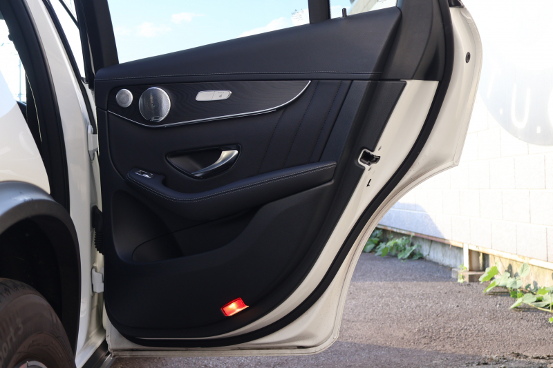 メルセデスベンツ GLCクーペ GLC220d 4MATIC ｸｰﾍﾟ AMGﾗｲﾝ　後期型 ﾚｻﾞｰｴｸｽｸﾙｰｼﾌﾞPKG ﾚｰﾀﾞｰｾｰﾌﾃｨPKG ｴｱﾊﾞﾗﾝｽPKG 1ｵｰﾅｰ ｶﾞﾗｽSR 黒革 ｼｰﾄﾋｰﾀ ﾍﾞﾝﾁﾚｰﾀ 純正10.25ｲﾝﾁﾅﾋﾞ地ﾃﾞｼﾞ ｺｯｸﾋﾟｯﾄDisp 360°ｶﾒﾗ Burmester 電動Rｹﾞｰﾄ HUD ﾘｱAAC AMG19ｲﾝﾁAW　2年保証