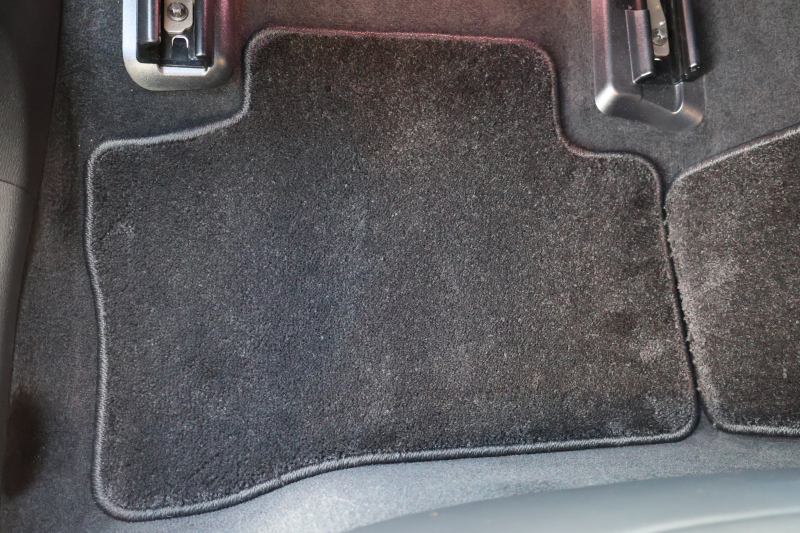 メルセデスベンツ GLCクーペ GLC220d 4MATIC ｸｰﾍﾟ AMGﾗｲﾝ　後期型 ﾚｻﾞｰｴｸｽｸﾙｰｼﾌﾞPKG ﾚｰﾀﾞｰｾｰﾌﾃｨPKG ｴｱﾊﾞﾗﾝｽPKG 1ｵｰﾅｰ ｶﾞﾗｽSR 黒革 ｼｰﾄﾋｰﾀ ﾍﾞﾝﾁﾚｰﾀ 純正10.25ｲﾝﾁﾅﾋﾞ地ﾃﾞｼﾞ ｺｯｸﾋﾟｯﾄDisp 360°ｶﾒﾗ Burmester 電動Rｹﾞｰﾄ HUD ﾘｱAAC AMG19ｲﾝﾁAW　2年保証