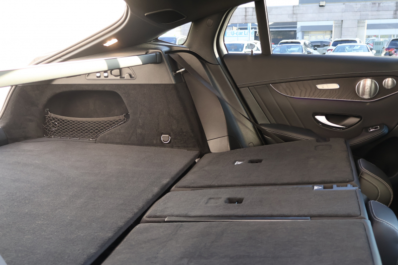 メルセデスベンツ GLCクーペ GLC220d 4MATIC ｸｰﾍﾟ AMGﾗｲﾝ　後期型 ﾚｻﾞｰｴｸｽｸﾙｰｼﾌﾞPKG ﾚｰﾀﾞｰｾｰﾌﾃｨPKG ｴｱﾊﾞﾗﾝｽPKG 1ｵｰﾅｰ ｶﾞﾗｽSR 黒革 ｼｰﾄﾋｰﾀ ﾍﾞﾝﾁﾚｰﾀ 純正10.25ｲﾝﾁﾅﾋﾞ地ﾃﾞｼﾞ ｺｯｸﾋﾟｯﾄDisp 360°ｶﾒﾗ Burmester 電動Rｹﾞｰﾄ HUD ﾘｱAAC AMG19ｲﾝﾁAW　2年保証