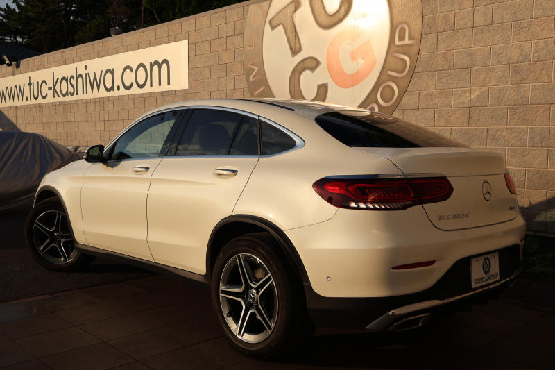 メルセデスベンツ GLCクーペ GLC220d 4MATIC ｸｰﾍﾟ AMGﾗｲﾝ　後期型 ﾚｻﾞｰｴｸｽｸﾙｰｼﾌﾞPKG ﾚｰﾀﾞｰｾｰﾌﾃｨPKG ｴｱﾊﾞﾗﾝｽPKG 1ｵｰﾅｰ ｶﾞﾗｽSR 黒革 ｼｰﾄﾋｰﾀ ﾍﾞﾝﾁﾚｰﾀ 純正10.25ｲﾝﾁﾅﾋﾞ地ﾃﾞｼﾞ ｺｯｸﾋﾟｯﾄDisp 360°ｶﾒﾗ Burmester 電動Rｹﾞｰﾄ HUD ﾘｱAAC AMG19ｲﾝﾁAW　2年保証