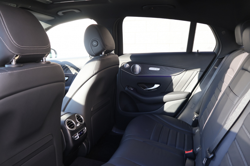 メルセデスベンツ GLCクーペ GLC220d 4MATIC ｸｰﾍﾟ AMGﾗｲﾝ　後期型 ﾚｻﾞｰｴｸｽｸﾙｰｼﾌﾞPKG ﾚｰﾀﾞｰｾｰﾌﾃｨPKG ｴｱﾊﾞﾗﾝｽPKG 1ｵｰﾅｰ ｶﾞﾗｽSR 黒革 ｼｰﾄﾋｰﾀ ﾍﾞﾝﾁﾚｰﾀ 純正10.25ｲﾝﾁﾅﾋﾞ地ﾃﾞｼﾞ ｺｯｸﾋﾟｯﾄDisp 360°ｶﾒﾗ Burmester 電動Rｹﾞｰﾄ HUD ﾘｱAAC AMG19ｲﾝﾁAW　2年保証