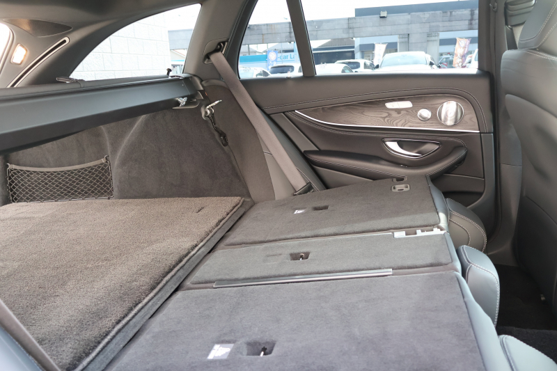 メルセデスベンツ Eクラス E250 ｽﾃｰｼｮﾝﾜｺﾞﾝ ｱﾊﾞﾝｷﾞｬﾙﾄﾞ ｽﾎﾟｰﾂ(本革仕様)　AMGｽﾀｲﾘﾝｸﾞPKG ﾚｰﾀﾞｰｾｰﾌﾃｨPKG ｴｱﾊﾞﾗﾝｽPKG ｷｰﾚｽGO 黒ﾅｯﾊﾟ革 ｼｰﾄﾋｰﾀｰ 純正ﾅﾋﾞ地ﾃﾞｼﾞ 360°ｶﾒﾗ Burmester Applecarplay 電動Rｹﾞｰﾄ HUD PTS AMG19ｲﾝﾁAW　2年保証