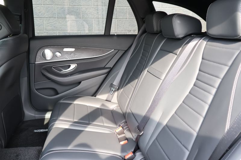 メルセデスベンツ Eクラス E250 ｽﾃｰｼｮﾝﾜｺﾞﾝ ｱﾊﾞﾝｷﾞｬﾙﾄﾞ ｽﾎﾟｰﾂ(本革仕様)　AMGｽﾀｲﾘﾝｸﾞPKG ﾚｰﾀﾞｰｾｰﾌﾃｨPKG ｴｱﾊﾞﾗﾝｽPKG ｷｰﾚｽGO 黒ﾅｯﾊﾟ革 ｼｰﾄﾋｰﾀｰ 純正ﾅﾋﾞ地ﾃﾞｼﾞ 360°ｶﾒﾗ Burmester Applecarplay 電動Rｹﾞｰﾄ HUD PTS AMG19ｲﾝﾁAW　2年保証