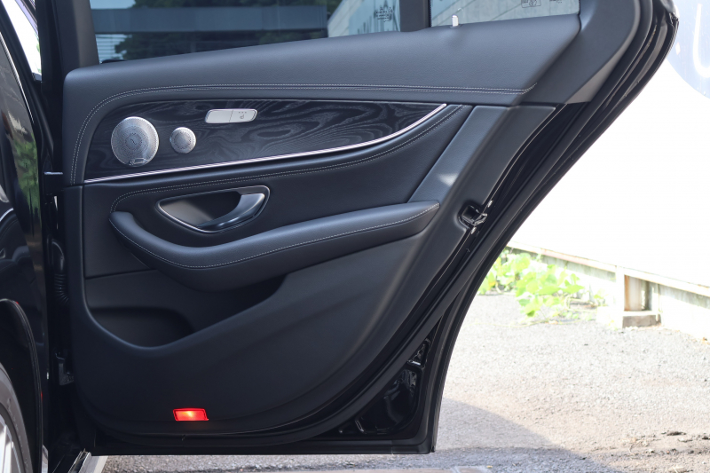 メルセデスベンツ Eクラス E250 ｽﾃｰｼｮﾝﾜｺﾞﾝ ｱﾊﾞﾝｷﾞｬﾙﾄﾞ ｽﾎﾟｰﾂ(本革仕様)　AMGｽﾀｲﾘﾝｸﾞPKG ﾚｰﾀﾞｰｾｰﾌﾃｨPKG ｴｱﾊﾞﾗﾝｽPKG ｷｰﾚｽGO 黒ﾅｯﾊﾟ革 ｼｰﾄﾋｰﾀｰ 純正ﾅﾋﾞ地ﾃﾞｼﾞ 360°ｶﾒﾗ Burmester Applecarplay 電動Rｹﾞｰﾄ HUD PTS AMG19ｲﾝﾁAW　2年保証