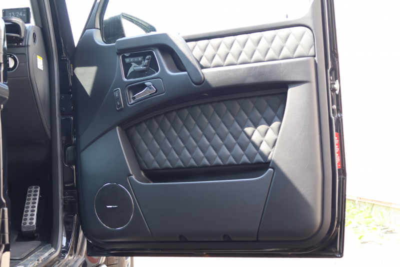 AMG Gクラス G63　右ﾊﾝﾄﾞﾙ designoｴｸｽｸﾙｰｼﾌﾞｲﾝﾃﾘｱPKG ﾃﾞｨｽﾄﾛﾆｯｸ&BSM 7AT SR designo黒革ｼｰﾄ ｼｰﾄﾋｰﾀｰ ﾍﾞﾝﾁﾚｰﾀｰ 純正8ｲﾝﾁﾜｲﾄﾞﾅﾋﾞ地ﾃﾞｼﾞ harman/kardonｻﾗｳﾝﾄﾞ Bﾓﾆﾀｰ AppleCarPlay PTS ｷｾﾉﾝﾗｲﾄ ﾜｲﾄﾞｽﾍﾟｰｻｰ AMG20ｲﾝﾁAW　2年保証