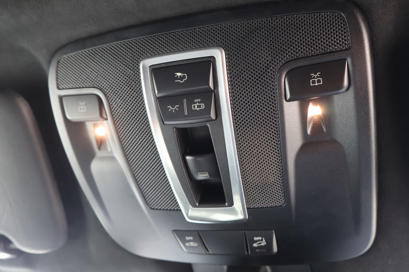 AMG Gクラス G63　右ﾊﾝﾄﾞﾙ designoｴｸｽｸﾙｰｼﾌﾞｲﾝﾃﾘｱPKG ﾃﾞｨｽﾄﾛﾆｯｸ&BSM 7AT SR designo黒革ｼｰﾄ ｼｰﾄﾋｰﾀｰ ﾍﾞﾝﾁﾚｰﾀｰ 純正8ｲﾝﾁﾜｲﾄﾞﾅﾋﾞ地ﾃﾞｼﾞ harman/kardonｻﾗｳﾝﾄﾞ Bﾓﾆﾀｰ AppleCarPlay PTS ｷｾﾉﾝﾗｲﾄ ﾜｲﾄﾞｽﾍﾟｰｻｰ AMG20ｲﾝﾁAW　2年保証