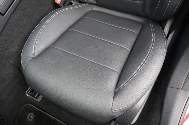 メルセデスベンツ Eクラス E200 AVG　ﾚｻﾞｰPKG ﾚｰﾀﾞｰｾｰﾌﾃｨPKG ｴｱﾊﾞﾗﾝｽPKG 黒革 全席ｼｰﾄﾋｰﾀｰ 純正12.3ｲﾝﾁﾅﾋﾞ地ﾃﾞｼﾞ 360°ｶﾒﾗ Burmesterｻﾗｳﾝﾄﾞ Applecarplay Android Auto 電動Rｹﾞｰﾄ PTS LEDﾍｯﾄﾞ ｱﾅﾛｸﾞ時計 純正17AW　2年保証