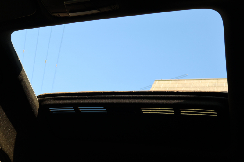 メルセデスベンツ GLCクーペ GLC300 4MATIC ｸｰﾍﾟ AMGﾗｲﾝ　後期型 ﾚｻﾞｰｴｸｽｸﾙｰｼﾌﾞPKG ﾚｰﾀﾞｰｾｰﾌﾃｨPKG ｴｱﾊﾞﾗﾝｽPKG ｶﾞﾗｽSR 黒革 ｼｰﾄﾋｰﾀ ﾍﾞﾝﾁﾚｰﾀ 純正10.25ｲﾝﾁﾅﾋﾞ地ﾃﾞｼﾞ ｺｯｸﾋﾟｯﾄDisp 360°ｶﾒﾗ Burmester 電動Rｹﾞｰﾄ HUD AMG20ｲﾝﾁAW　2年保証