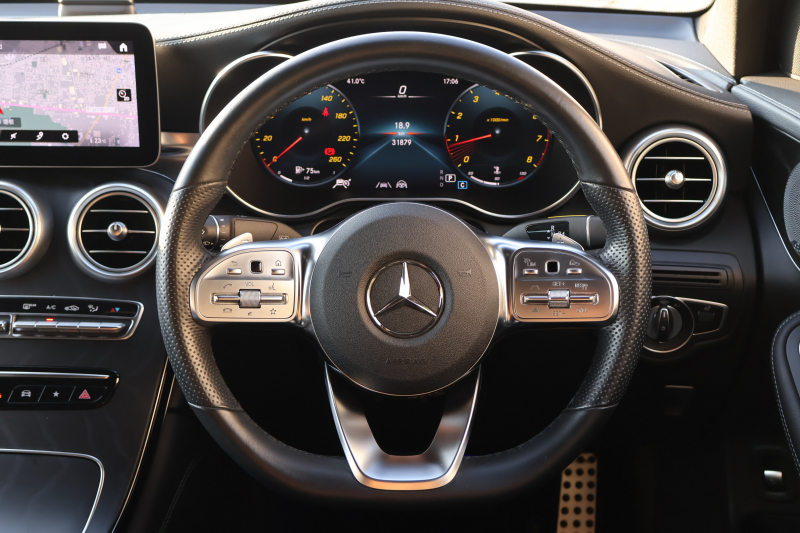 メルセデスベンツ GLCクーペ GLC300 4MATIC ｸｰﾍﾟ AMGﾗｲﾝ　後期型 ﾚｻﾞｰｴｸｽｸﾙｰｼﾌﾞPKG ﾚｰﾀﾞｰｾｰﾌﾃｨPKG ｴｱﾊﾞﾗﾝｽPKG ｶﾞﾗｽSR 黒革 ｼｰﾄﾋｰﾀ ﾍﾞﾝﾁﾚｰﾀ 純正10.25ｲﾝﾁﾅﾋﾞ地ﾃﾞｼﾞ ｺｯｸﾋﾟｯﾄDisp 360°ｶﾒﾗ Burmester 電動Rｹﾞｰﾄ HUD AMG20ｲﾝﾁAW　2年保証