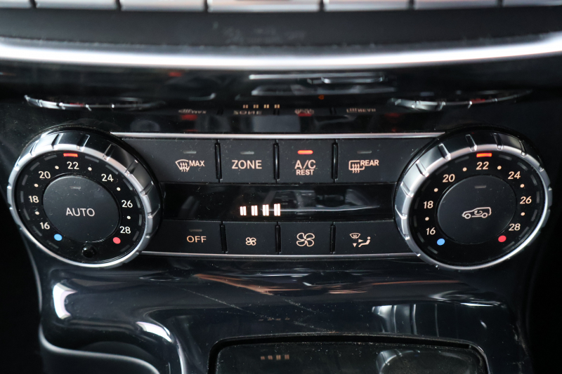 メルセデスベンツ Gクラス G350d　後期型 ﾗｸﾞｼﾞｭｱﾘｰPKG ｴｸｽﾃﾘｱｽﾃﾝﾚｽPKG ｸﾛｰﾑPKG ﾃﾞｨｽﾄﾛﾆｯｸ&BSM 7AT SR 黒革ｼｰﾄ ﾒﾓﾘｰ付Pｼｰﾄ 全席ﾋｰﾀｰ 純正8ｲﾝﾁﾜｲﾄﾞﾅﾋﾞ地ﾃﾞｼﾞ Bｶﾒﾗ harman/kardon LOGIC7ｻﾗｳﾝﾄﾞ appleCarplay AndroidAuto PTS ｷｾﾉﾝ 純正18ｲﾝﾁAW　2年保証