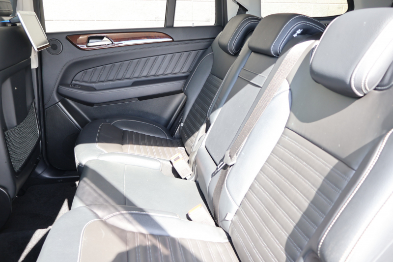 メルセデスベンツ GLS GLS350d 4MATIC ｽﾎﾟｰﾂ　ﾚｰﾀﾞｰｾｰﾌﾃｨPKG AMGｽﾀｲﾘﾝｸﾞPKG 1ｵｰﾅｰ ﾊﾟﾉﾗﾐｯｸSR 黒革ｼｰﾄ 全席ｼｰﾄﾋｰﾀｰ 純正8ｲﾝﾁﾅﾋﾞ地ﾃﾞｼﾞ ﾘｱﾓﾆﾀｰ 360度ｶﾒﾗ harman/kardonｻﾗｳﾝﾄﾞ AppleCarPlay 電動Rｹﾞｰﾄ LEDﾍｯﾄﾞﾗｲﾄ AMG21ｲﾝﾁAW　2年保証