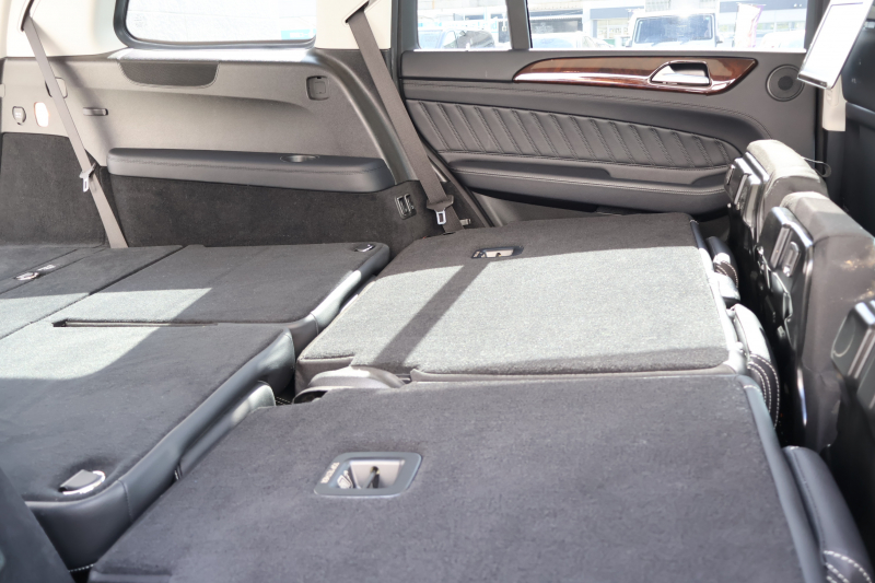 メルセデスベンツ GLS GLS350d 4MATIC ｽﾎﾟｰﾂ　ﾚｰﾀﾞｰｾｰﾌﾃｨPKG AMGｽﾀｲﾘﾝｸﾞPKG 1ｵｰﾅｰ ﾊﾟﾉﾗﾐｯｸSR 黒革ｼｰﾄ 全席ｼｰﾄﾋｰﾀｰ 純正8ｲﾝﾁﾅﾋﾞ地ﾃﾞｼﾞ ﾘｱﾓﾆﾀｰ 360度ｶﾒﾗ harman/kardonｻﾗｳﾝﾄﾞ AppleCarPlay 電動Rｹﾞｰﾄ LEDﾍｯﾄﾞﾗｲﾄ AMG21ｲﾝﾁAW　2年保証