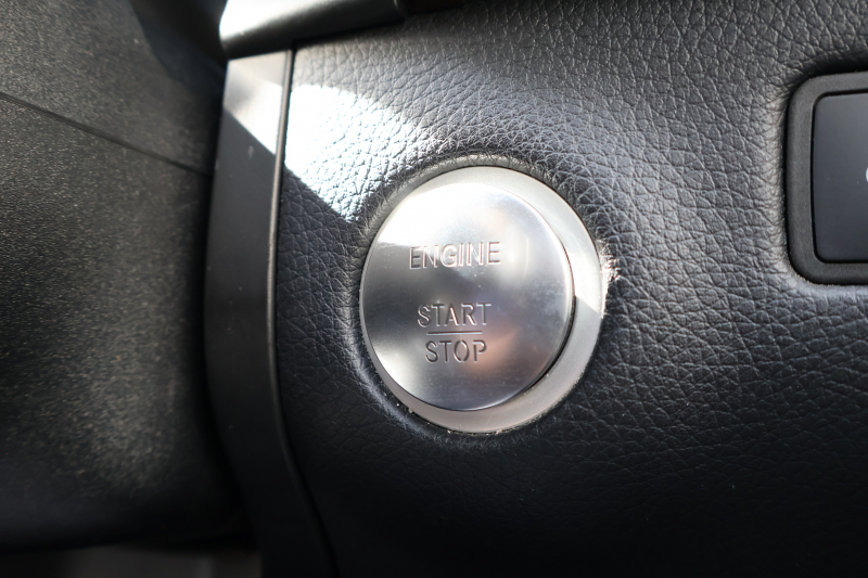 メルセデスベンツ GLS GLS350d 4MATIC ｽﾎﾟｰﾂ　ﾚｰﾀﾞｰｾｰﾌﾃｨPKG AMGｽﾀｲﾘﾝｸﾞPKG 1ｵｰﾅｰ ﾊﾟﾉﾗﾐｯｸSR 黒革ｼｰﾄ 全席ｼｰﾄﾋｰﾀｰ 純正8ｲﾝﾁﾅﾋﾞ地ﾃﾞｼﾞ ﾘｱﾓﾆﾀｰ 360度ｶﾒﾗ harman/kardonｻﾗｳﾝﾄﾞ AppleCarPlay 電動Rｹﾞｰﾄ LEDﾍｯﾄﾞﾗｲﾄ AMG21ｲﾝﾁAW　2年保証