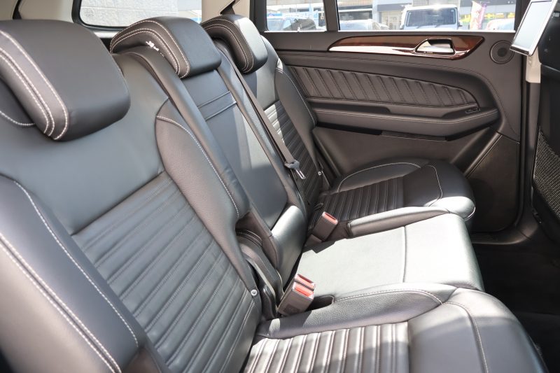 メルセデスベンツ GLS GLS350d 4MATIC ｽﾎﾟｰﾂ　ﾚｰﾀﾞｰｾｰﾌﾃｨPKG AMGｽﾀｲﾘﾝｸﾞPKG 1ｵｰﾅｰ ﾊﾟﾉﾗﾐｯｸSR 黒革ｼｰﾄ 全席ｼｰﾄﾋｰﾀｰ 純正8ｲﾝﾁﾅﾋﾞ地ﾃﾞｼﾞ ﾘｱﾓﾆﾀｰ 360度ｶﾒﾗ harman/kardonｻﾗｳﾝﾄﾞ AppleCarPlay 電動Rｹﾞｰﾄ LEDﾍｯﾄﾞﾗｲﾄ AMG21ｲﾝﾁAW　2年保証