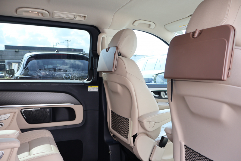 メルセデスベンツ Vクラス V220d ｱﾊﾞﾝｷﾞｬﾙﾄﾞ ｴｸｽﾄﾗﾛﾝｸﾞ(受注生産ﾓﾃﾞﾙ)　後期型 AMGﾗｲﾝ ﾚｰﾀﾞｰｾｰﾌﾃｨPKG ｴｸｽｸﾙｰｼﾌﾞｼｰﾄPKG 1ｵｰﾅｰ ﾍﾞｰｼﾞｭ革ｼｰﾄ 2列目ｴｸｽｸﾙｰｼﾌﾞｼｰﾄ ｼｰﾄﾋｰﾀ&ﾍﾞﾝﾁﾚｰﾀ MBUX 純正10.25ｲﾝﾁﾅﾋﾞ地ﾃﾞｼﾞ Burmester AMG19ｲﾝﾁAW　2年保証