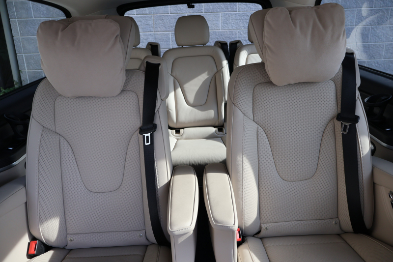 メルセデスベンツ Vクラス V220d ｱﾊﾞﾝｷﾞｬﾙﾄﾞ ｴｸｽﾄﾗﾛﾝｸﾞ(受注生産ﾓﾃﾞﾙ)　後期型 AMGﾗｲﾝ ﾚｰﾀﾞｰｾｰﾌﾃｨPKG ｴｸｽｸﾙｰｼﾌﾞｼｰﾄPKG 1ｵｰﾅｰ ﾍﾞｰｼﾞｭ革ｼｰﾄ 2列目ｴｸｽｸﾙｰｼﾌﾞｼｰﾄ ｼｰﾄﾋｰﾀ&ﾍﾞﾝﾁﾚｰﾀ MBUX 純正10.25ｲﾝﾁﾅﾋﾞ地ﾃﾞｼﾞ Burmester AMG19ｲﾝﾁAW　2年保証