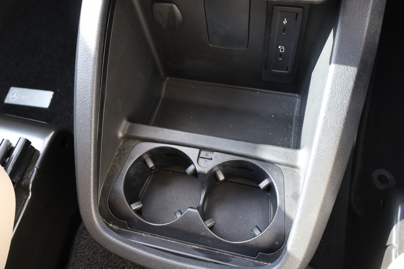 メルセデスベンツ Vクラス V220d ｱﾊﾞﾝｷﾞｬﾙﾄﾞ ｴｸｽﾄﾗﾛﾝｸﾞ(受注生産ﾓﾃﾞﾙ)　後期型 AMGﾗｲﾝ ﾚｰﾀﾞｰｾｰﾌﾃｨPKG ｴｸｽｸﾙｰｼﾌﾞｼｰﾄPKG 1ｵｰﾅｰ ﾍﾞｰｼﾞｭ革ｼｰﾄ 2列目ｴｸｽｸﾙｰｼﾌﾞｼｰﾄ ｼｰﾄﾋｰﾀ&ﾍﾞﾝﾁﾚｰﾀ MBUX 純正10.25ｲﾝﾁﾅﾋﾞ地ﾃﾞｼﾞ Burmester AMG19ｲﾝﾁAW　2年保証