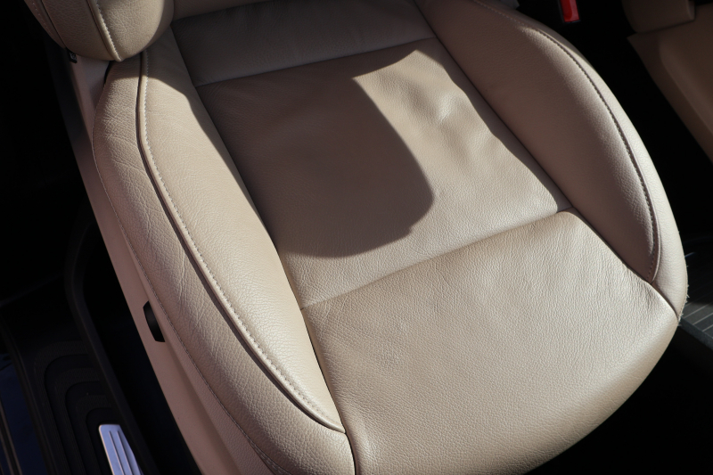 メルセデスベンツ Vクラス V220d ｱﾊﾞﾝｷﾞｬﾙﾄﾞ ｴｸｽﾄﾗﾛﾝｸﾞ(受注生産ﾓﾃﾞﾙ)　後期型 AMGﾗｲﾝ ﾚｰﾀﾞｰｾｰﾌﾃｨPKG ｴｸｽｸﾙｰｼﾌﾞｼｰﾄPKG 1ｵｰﾅｰ ﾍﾞｰｼﾞｭ革ｼｰﾄ 2列目ｴｸｽｸﾙｰｼﾌﾞｼｰﾄ ｼｰﾄﾋｰﾀ&ﾍﾞﾝﾁﾚｰﾀ MBUX 純正10.25ｲﾝﾁﾅﾋﾞ地ﾃﾞｼﾞ Burmester AMG19ｲﾝﾁAW　2年保証