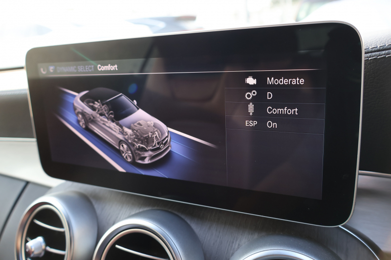 AMG Cクラス C43 4MATIC ｶﾌﾞﾘｵﾚ　後期型 ﾀﾞｰｸﾚｯﾄﾞ幌 AMGｽﾀｲﾘﾝｸﾞPKG ﾚｰﾀﾞｰｾｰﾌﾃｨPKG ｴｱﾊﾞﾗﾝｽPKG ｸﾗﾝﾍﾞﾘｰ赤革 ｼｰﾄﾋｰﾀ 純正10.25ｲﾝﾁﾅﾋﾞ地ﾃﾞｼﾞ ｺｯｸﾋﾟｯﾄDisp AppleCarPlay Burmesterｻﾗｳﾝﾄﾞ Bﾓﾆﾀｰ ﾏﾙﾁﾋﾞｰﾑLED 純正ﾄﾞﾗﾚｺ AMG19ｲﾝﾁAW　2年保証