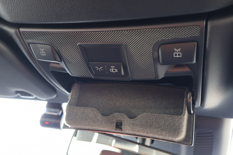 AMG Cクラス C43 4MATIC ｶﾌﾞﾘｵﾚ　後期型 ﾀﾞｰｸﾚｯﾄﾞ幌 AMGｽﾀｲﾘﾝｸﾞPKG ﾚｰﾀﾞｰｾｰﾌﾃｨPKG ｴｱﾊﾞﾗﾝｽPKG ｸﾗﾝﾍﾞﾘｰ赤革 ｼｰﾄﾋｰﾀ 純正10.25ｲﾝﾁﾅﾋﾞ地ﾃﾞｼﾞ ｺｯｸﾋﾟｯﾄDisp AppleCarPlay Burmesterｻﾗｳﾝﾄﾞ Bﾓﾆﾀｰ ﾏﾙﾁﾋﾞｰﾑLED 純正ﾄﾞﾗﾚｺ AMG19ｲﾝﾁAW　2年保証