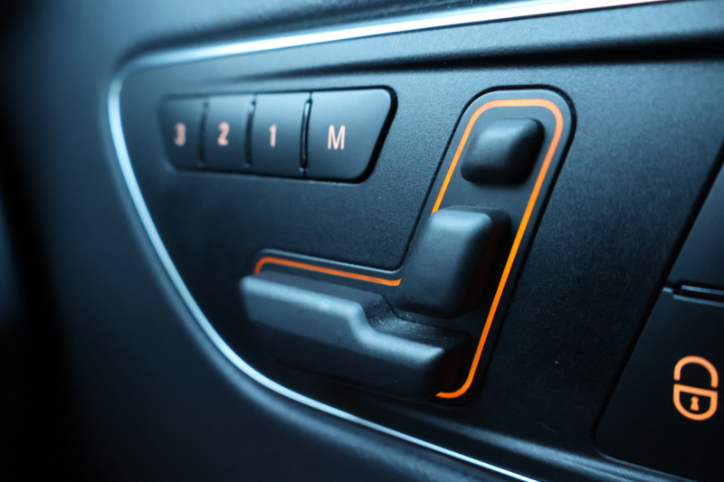 AMG GLA GLA45 4MATIC　AMGﾚｻﾞｰｴｸｽｸﾙｰｼﾌﾞPKG ﾚｰﾀﾞｰｾｰﾌﾃｨPKG AMGｽﾀｲﾘﾝｸﾞPKG ﾊﾟﾉﾗﾏSR 黒革ｼｰﾄ ﾒﾓﾘｰ機能付ﾊﾟﾜｰｼｰﾄ ｼｰﾄﾋｰﾀｰ 純正ﾅﾋﾞ地ﾃﾞｼﾞ Bﾓﾆﾀｰ 電動Rｹﾞｰﾄ ｷｰﾚｽGO ｷｾﾉﾝﾍｯﾄﾞ PTS AMG19ｲﾝﾁAW　2年保証