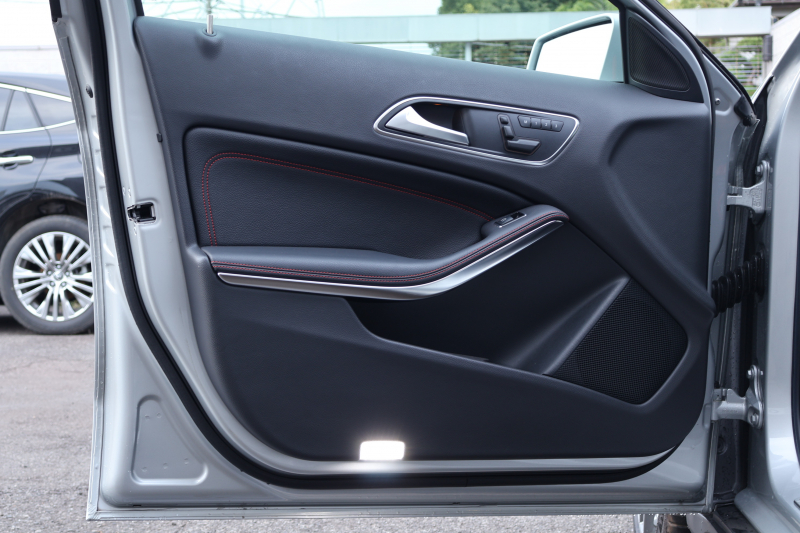 AMG GLA GLA45 4MATIC　AMGﾚｻﾞｰｴｸｽｸﾙｰｼﾌﾞPKG ﾚｰﾀﾞｰｾｰﾌﾃｨPKG AMGｽﾀｲﾘﾝｸﾞPKG ﾊﾟﾉﾗﾏSR 黒革ｼｰﾄ ﾒﾓﾘｰ機能付ﾊﾟﾜｰｼｰﾄ ｼｰﾄﾋｰﾀｰ 純正ﾅﾋﾞ地ﾃﾞｼﾞ Bﾓﾆﾀｰ 電動Rｹﾞｰﾄ ｷｰﾚｽGO ｷｾﾉﾝﾍｯﾄﾞ PTS AMG19ｲﾝﾁAW　2年保証