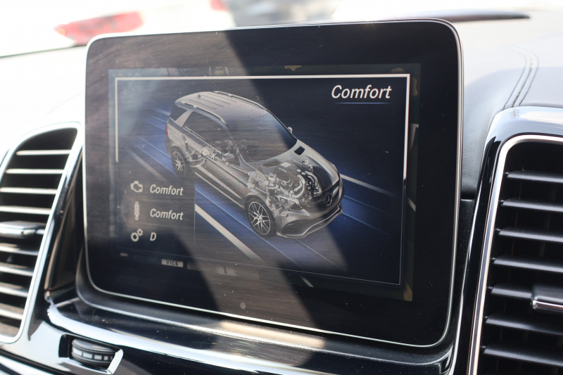 AMG GLE GLE63S 4MATIC　ﾚｰﾀﾞｰｾｰﾌﾃｨPKG 63S専用AMGｽﾀｲﾘﾝｸﾞPKG AMGﾊﾟﾌｫｰﾏﾝｽｽﾃｱﾘﾝｸﾞ ﾊﾟﾉﾗﾐｯｸSR 黒ﾅｯﾊﾟ革ｼｰﾄ ｼｰﾄﾋｰﾀｰ  ﾍﾞﾝﾁﾚｰﾀｰ 純正8ｲﾝﾁﾅﾋﾞ地ﾃﾞｼﾞ 360度ｶﾒﾗｼｽﾃﾑ harman/kardon AppleCarPlay 電動Rｹﾞｰﾄ LEDﾍｯﾄﾞﾗｲﾄ AMG21ｲﾝﾁAW　2年保証