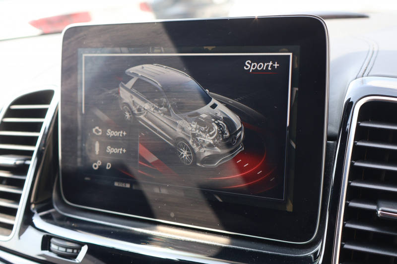 AMG GLE GLE63S 4MATIC　ﾚｰﾀﾞｰｾｰﾌﾃｨPKG 63S専用AMGｽﾀｲﾘﾝｸﾞPKG AMGﾊﾟﾌｫｰﾏﾝｽｽﾃｱﾘﾝｸﾞ ﾊﾟﾉﾗﾐｯｸSR 黒ﾅｯﾊﾟ革ｼｰﾄ ｼｰﾄﾋｰﾀｰ  ﾍﾞﾝﾁﾚｰﾀｰ 純正8ｲﾝﾁﾅﾋﾞ地ﾃﾞｼﾞ 360度ｶﾒﾗｼｽﾃﾑ harman/kardon AppleCarPlay 電動Rｹﾞｰﾄ LEDﾍｯﾄﾞﾗｲﾄ AMG21ｲﾝﾁAW　2年保証