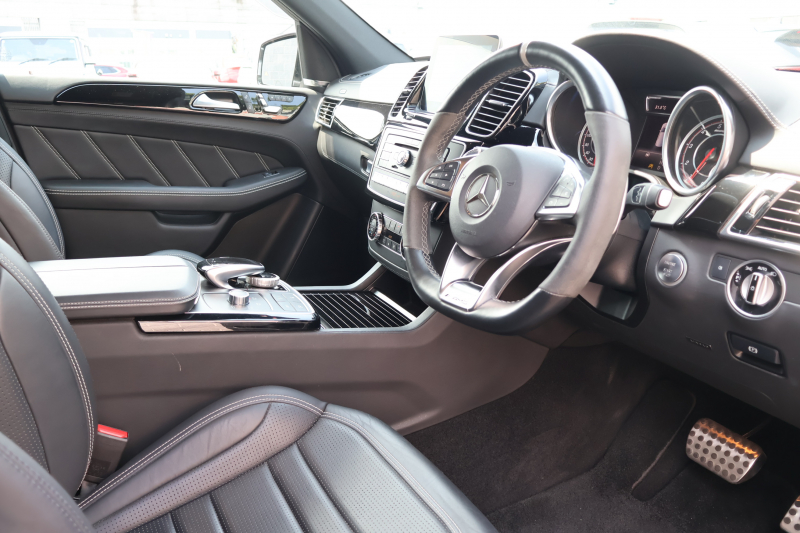 AMG GLE GLE63S 4MATIC　ﾚｰﾀﾞｰｾｰﾌﾃｨPKG 63S専用AMGｽﾀｲﾘﾝｸﾞPKG AMGﾊﾟﾌｫｰﾏﾝｽｽﾃｱﾘﾝｸﾞ ﾊﾟﾉﾗﾐｯｸSR 黒ﾅｯﾊﾟ革ｼｰﾄ ｼｰﾄﾋｰﾀｰ  ﾍﾞﾝﾁﾚｰﾀｰ 純正8ｲﾝﾁﾅﾋﾞ地ﾃﾞｼﾞ 360度ｶﾒﾗｼｽﾃﾑ harman/kardon AppleCarPlay 電動Rｹﾞｰﾄ LEDﾍｯﾄﾞﾗｲﾄ AMG21ｲﾝﾁAW　2年保証