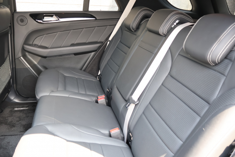 AMG GLE GLE63S 4MATIC　ﾚｰﾀﾞｰｾｰﾌﾃｨPKG 63S専用AMGｽﾀｲﾘﾝｸﾞPKG AMGﾊﾟﾌｫｰﾏﾝｽｽﾃｱﾘﾝｸﾞ ﾊﾟﾉﾗﾐｯｸSR 黒ﾅｯﾊﾟ革ｼｰﾄ ｼｰﾄﾋｰﾀｰ  ﾍﾞﾝﾁﾚｰﾀｰ 純正8ｲﾝﾁﾅﾋﾞ地ﾃﾞｼﾞ 360度ｶﾒﾗｼｽﾃﾑ harman/kardon AppleCarPlay 電動Rｹﾞｰﾄ LEDﾍｯﾄﾞﾗｲﾄ AMG21ｲﾝﾁAW　2年保証