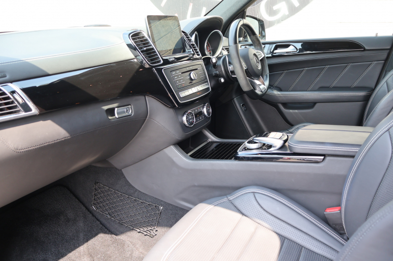 AMG GLE GLE63S 4MATIC　ﾚｰﾀﾞｰｾｰﾌﾃｨPKG 63S専用AMGｽﾀｲﾘﾝｸﾞPKG AMGﾊﾟﾌｫｰﾏﾝｽｽﾃｱﾘﾝｸﾞ ﾊﾟﾉﾗﾐｯｸSR 黒ﾅｯﾊﾟ革ｼｰﾄ ｼｰﾄﾋｰﾀｰ  ﾍﾞﾝﾁﾚｰﾀｰ 純正8ｲﾝﾁﾅﾋﾞ地ﾃﾞｼﾞ 360度ｶﾒﾗｼｽﾃﾑ harman/kardon AppleCarPlay 電動Rｹﾞｰﾄ LEDﾍｯﾄﾞﾗｲﾄ AMG21ｲﾝﾁAW　2年保証