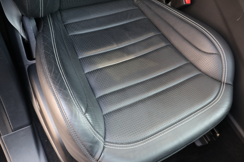 AMG GLE GLE63S 4MATIC　ﾚｰﾀﾞｰｾｰﾌﾃｨPKG 63S専用AMGｽﾀｲﾘﾝｸﾞPKG AMGﾊﾟﾌｫｰﾏﾝｽｽﾃｱﾘﾝｸﾞ ﾊﾟﾉﾗﾐｯｸSR 黒ﾅｯﾊﾟ革ｼｰﾄ ｼｰﾄﾋｰﾀｰ  ﾍﾞﾝﾁﾚｰﾀｰ 純正8ｲﾝﾁﾅﾋﾞ地ﾃﾞｼﾞ 360度ｶﾒﾗｼｽﾃﾑ harman/kardon AppleCarPlay 電動Rｹﾞｰﾄ LEDﾍｯﾄﾞﾗｲﾄ AMG21ｲﾝﾁAW　2年保証