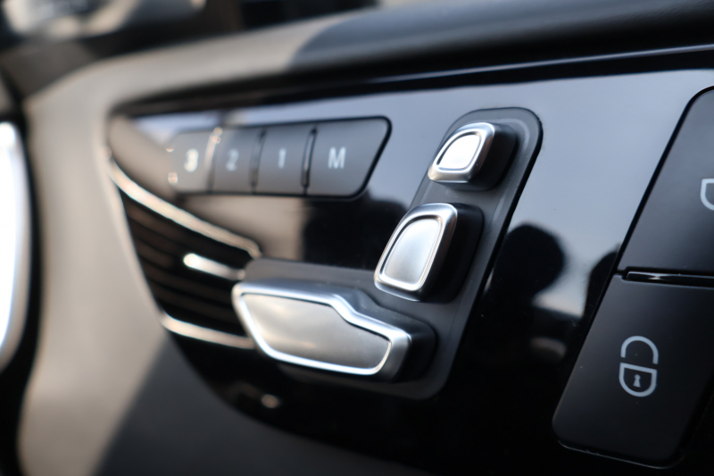 AMG GLE GLE63S 4MATIC　ﾚｰﾀﾞｰｾｰﾌﾃｨPKG 63S専用AMGｽﾀｲﾘﾝｸﾞPKG AMGﾊﾟﾌｫｰﾏﾝｽｽﾃｱﾘﾝｸﾞ ﾊﾟﾉﾗﾐｯｸSR 黒ﾅｯﾊﾟ革ｼｰﾄ ｼｰﾄﾋｰﾀｰ  ﾍﾞﾝﾁﾚｰﾀｰ 純正8ｲﾝﾁﾅﾋﾞ地ﾃﾞｼﾞ 360度ｶﾒﾗｼｽﾃﾑ harman/kardon AppleCarPlay 電動Rｹﾞｰﾄ LEDﾍｯﾄﾞﾗｲﾄ AMG21ｲﾝﾁAW　2年保証