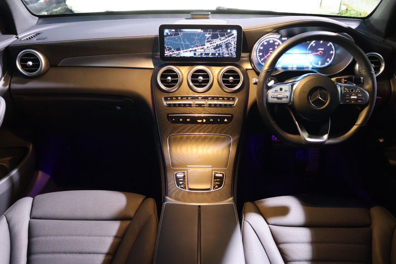 メルセデスベンツ GLC GLC220d 4MATIC AMGﾗｲﾝ　後期型 ﾚｻﾞｰｴｸｽｸﾙｰｼﾌﾞPKG ﾚｰﾀﾞｰｾｰﾌﾃｨPKG ｴｱﾊﾞﾗﾝｽPKG ﾊﾟﾉﾗﾏSR 黒革ｼｰﾄ ｼｰﾄﾋｰﾀ ﾍﾞﾝﾁﾚｰﾀ MBUX 純正10.25ｲﾝﾁﾅﾋﾞ地ﾃﾞｼﾞ ｺｯｸﾋﾟｯﾄDisp 360°ｶﾒﾗ Burmester PTS 電動Rｹﾞｰﾄ HUD ﾘｱAAC AMG20ｲﾝﾁAW　2年保証